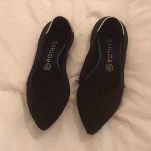 Black pointed toe rothys size 9